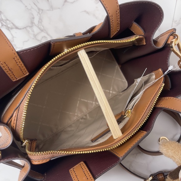 Michael Kors Emilia Large Satchel - Picture 9 of 9